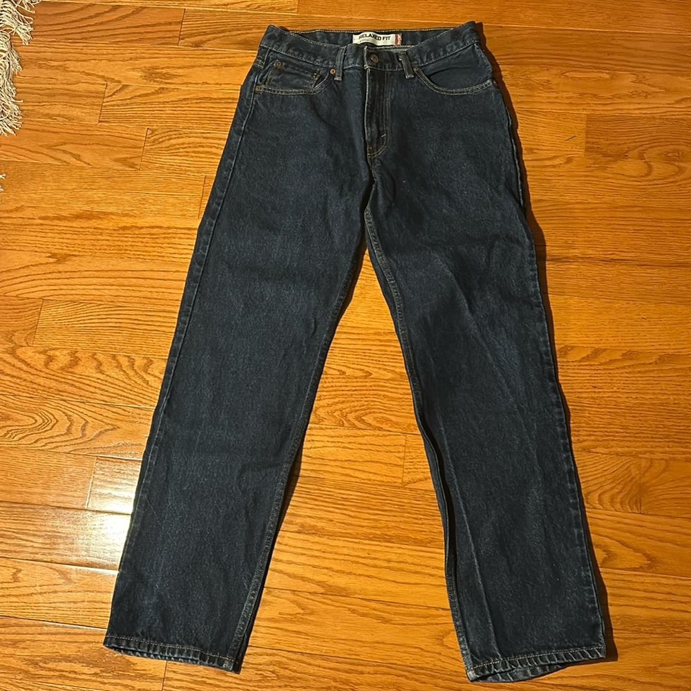 Dark wash Levi’s 550 relaxed fit jeans
